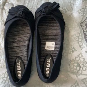 No Call Black Slip On Flats with bow tie on front 10W